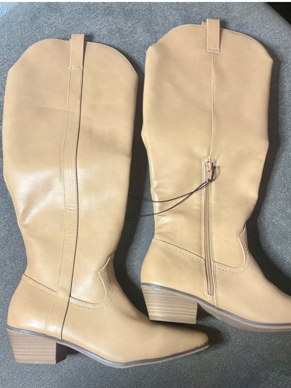 New! Knee High Western Boots - Picture 5 of 8
